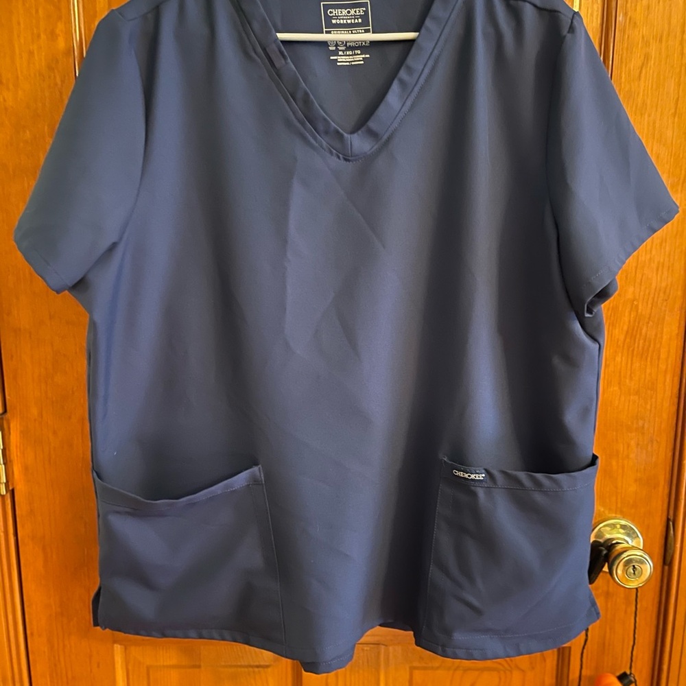 Cherokee Women's Navy Blue V-Neck Top - Picture 3 of 7